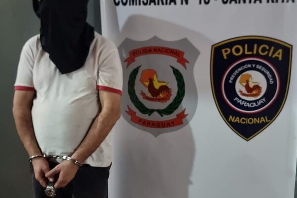 Borracho impacta con su auto contra una columna de Ande en Santa Rita – Diario TNPRESS