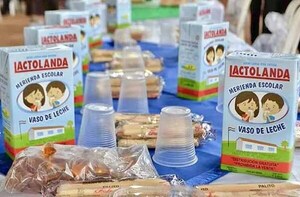 Gobernación de Alto Paraná adjudica merienda escolar que beneficiará a 100 mil alumnos | DIARIO PRIMERA PLANA