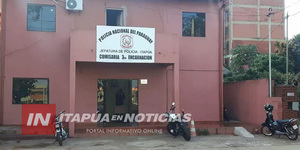 MOTOASALTANTES ABORDARON A UNA JOVEN MIENTRAS ESPERABA EL ÓMNIBUS EN PLENO CENTRO DE ENCARNACIÓN - Itapúa Noticias