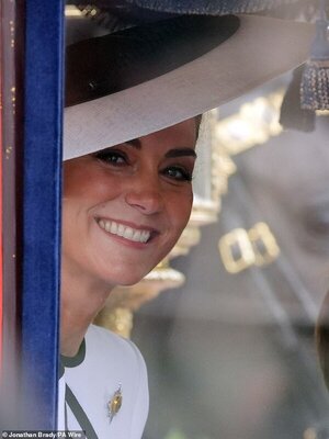Kate Middleton reaparece durante festejo de cumpleaños del rey Carlos III - Megacadena - Diario Digital