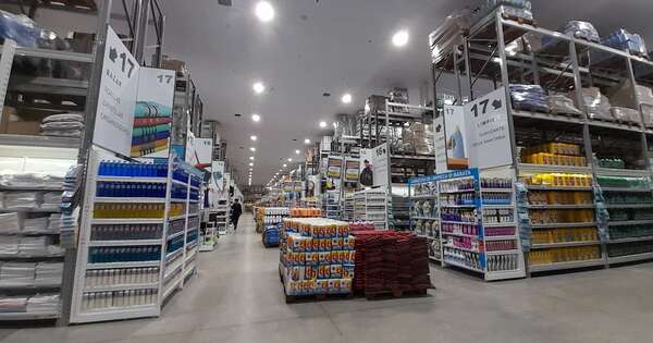 La Nación / Buena dinámica de manufacturas, comercios y servicios repuntó las ventas en abril