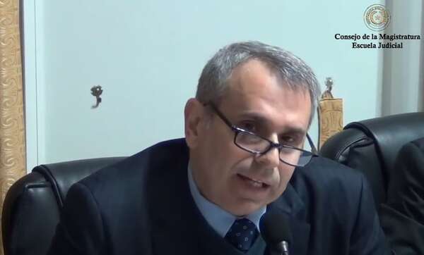 Supuesto acoso sexual: Arzobispo Valenzuela defiende a Kriskovich - Nacionales - ABC Color