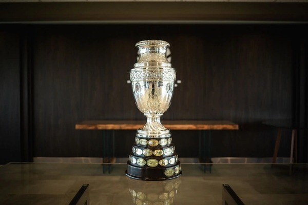 Copa América: después de más de 20 años, entregarán el trofeo original - Unicanal