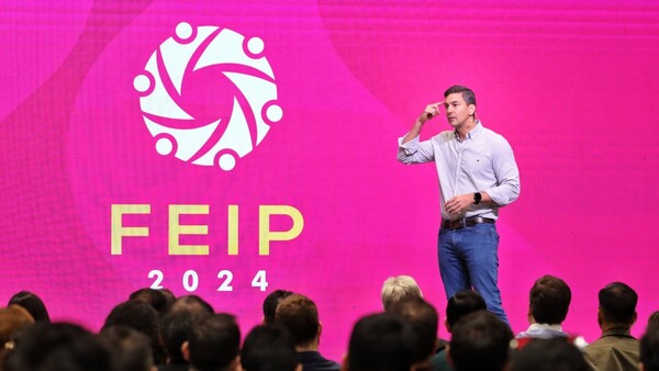 Peña en foro de emprendedores: “El desafío es abandonar la mediterraneidad mental”