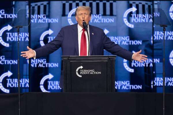Trump pesca votos en una iglesia negra en Detroit con muchos feligreses blancos - Mundo - ABC Color
