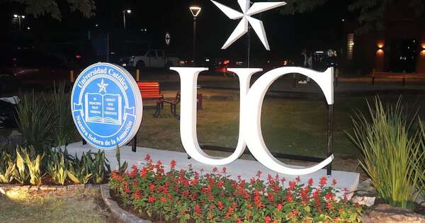 La Nación / Universidad Católica exhorta al Gobierno a mantener postura