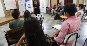 La Nación / Escuela para Padres: el desafío de acompañar a la madre y al hijo desde el primer momento