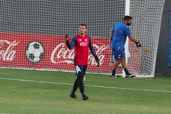 Versus / Sol de América vuelve a confiar en Bernardo Medina