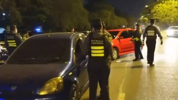 Caminera y Fiscalía realizan control en zona de Ñu Guasu para evitar accidentes y carreras