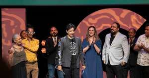 La Nación / “No nos moverán” ganó el Premio Mezcal evocando la masacre de Tlatelolco