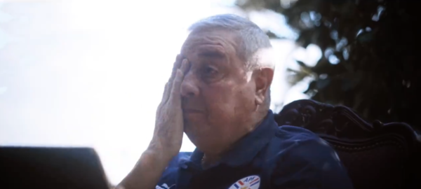 Versus / Le hicieron llorar: El hermoso gesto hacia Carlos Jara Saguier en el "Día del Padre"