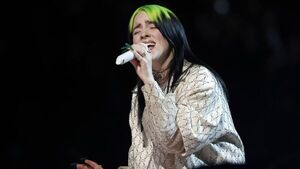 Billie Eilish, la más joven en superar los 100 millones de oyentes mensuales en Spotiy