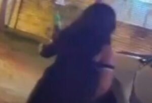 Doña cayó ka´ure con su hijo de 3 años y fue imputada