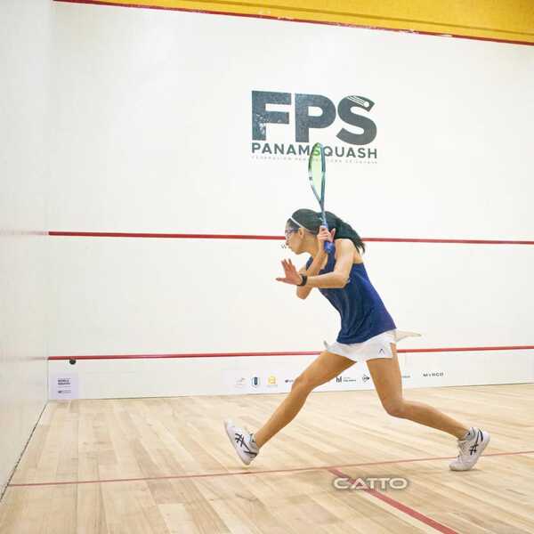 Fiorella Gatti triunfa de entrada en Panamericano de squash en Quito