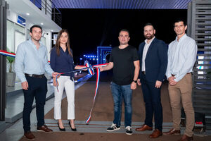 Automotor inaugura nuevo local en Encarnaci贸n - Revista PLUS
