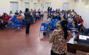 Capacitan a casi 15.000 docentes de escuelas públicas en estrategias de enseñanza de lectoescritura
