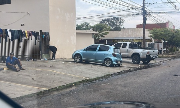 Coronel Oviedo: Indígenas crean problema sanitario en su estadía detrás de Gobernación - OviedoPress