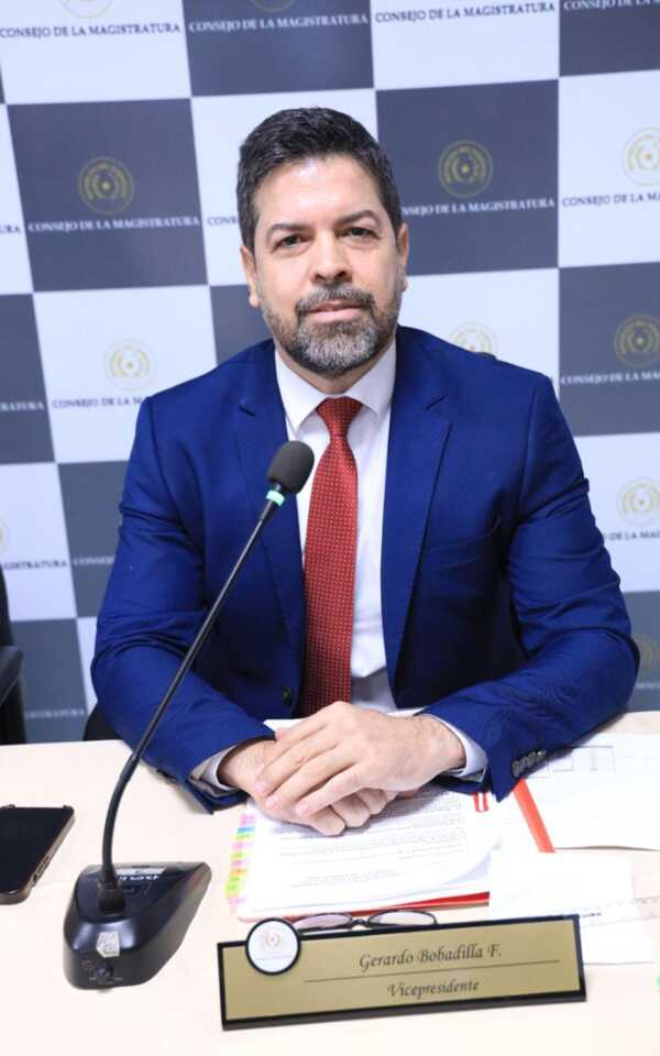 Gerardo Bobadilla será el nuevo presidente del Consejo de la Magistratura - PDS RADIO Y TV