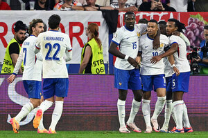 Versus / Con lo justo, Francia derrota a Austria y arranca la Eurocopa con el pie derecho