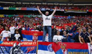 Versus / UEFA abre investigación disciplinaria contra Federación Serbia de Fútbol
