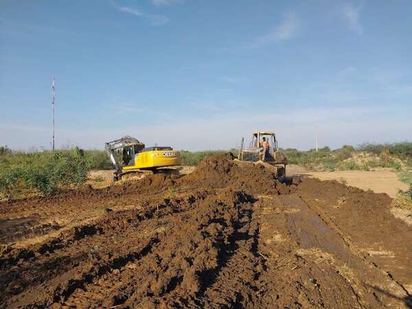 Prosiguen los trabajos de canalización del río Pilcomayo y proyectan nueva toma de agua - Economía - ABC Color