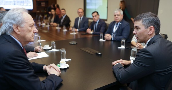 Brasil desarticula una organización que traficaba armas y drogas desde Paraguay