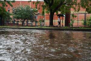 ¿Dónde están los G. 500.000 millones? La Asunción de Nenecho no resiste la lluvia por falta de obras - Nacionales - ABC Color