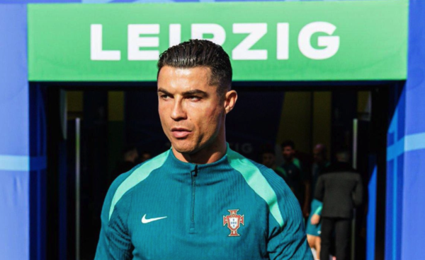 Versus / Portugal, con Cristiano Ronaldo, último favorito en salir a escena