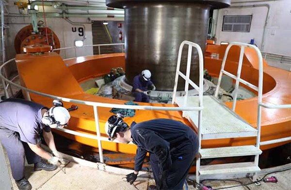 Realizan reparo de cavitación en turbina de la Unidad Generadora N° 9 de Itaipú | DIARIO PRIMERA PLANA