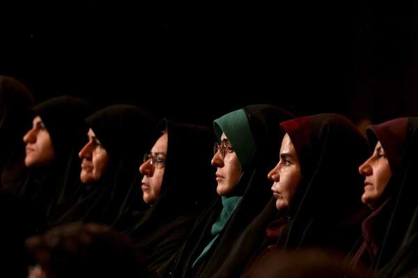 ONU denuncia retrocesos en derechos de la mujer, con ejemplos en Irán y Afganistán - Mundo - ABC Color