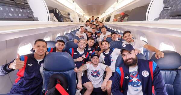 La Nación / La Albirroja se instaló en Houston