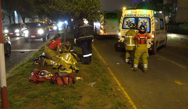 Accidente de tránsito sobre Madame Lynch deja dos heridos - Unicanal