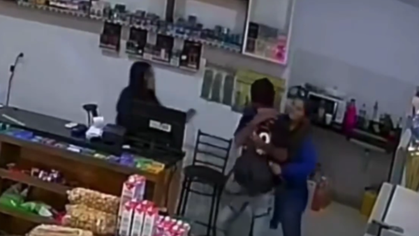 Mujeres redujeron a delincuente con antecedentes por homicidio y otros