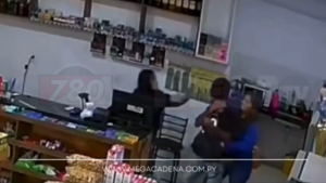 Funcionaria de estación de servicio logró repeler asalto intimando con un cuchillo a delincuente - Megacadena - Diario Digital