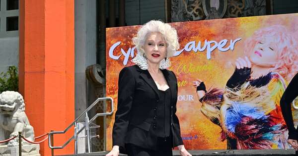 La Nación / Cyndi Lauper solo quiere despedirse