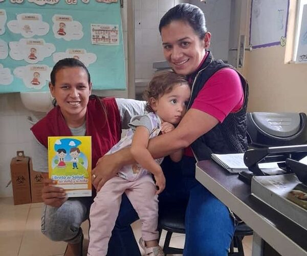 Ñacunday: vacunación en Puesto de Salud de Paranambú