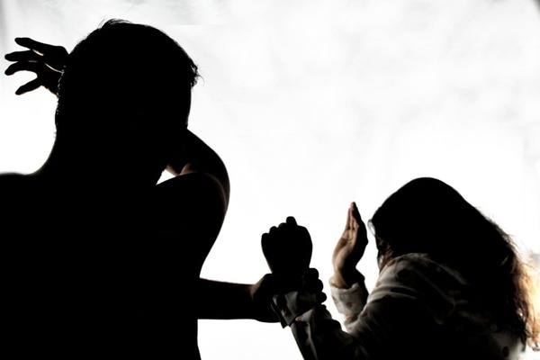 Fiscalía reporta unas 106 víctimas de violencia familiar por día - Unicanal