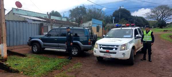 Recuperan vehículo denunciado por apropiación y detienen al supuesto responsable