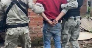 La Nación / Hombre detenido ayer por asalto era buscado por feminicidio desde el 2021