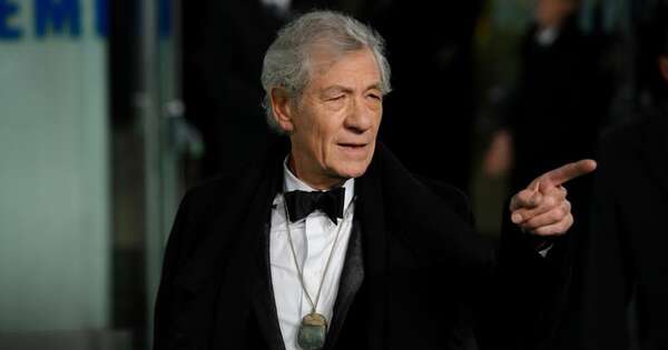Diario HOY | El actor Ian McKellen, de ‘El señor de los anillos’, sufre una caída en un teatro londinense