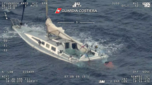 Al menos 60 migrantes desaparecen en un naufragio frente a las costas de Italia - Noticiero Paraguay