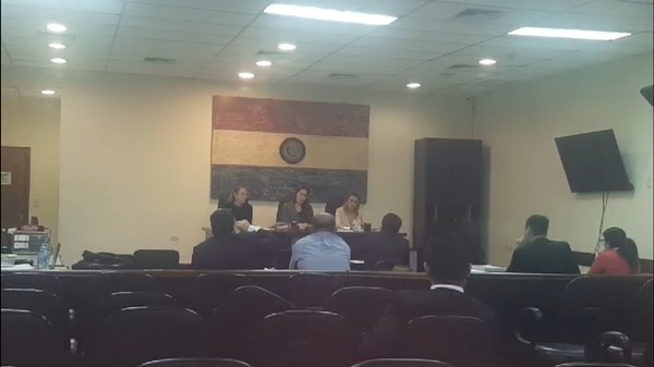 Exministro confirmó que “granja vip” se hizo a espaldas del Ministerio de Justicia