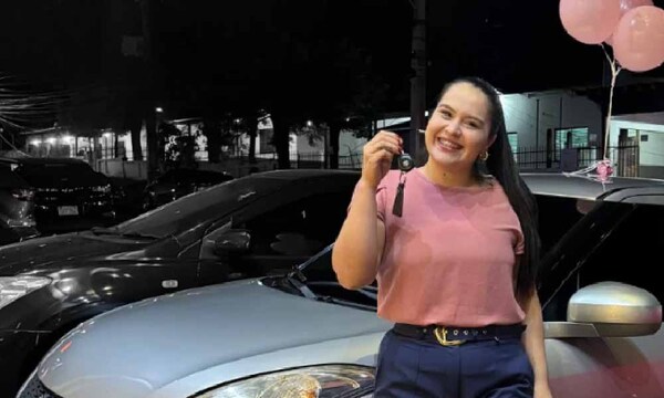 Su patrona le regaló un auto por cumplir 10 años de trabajo – Prensa 5