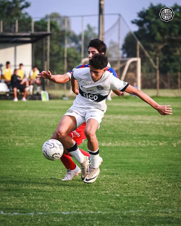 Sub 16: Olimpia lidera y se alejó de su escolta - Fútbol - ABC Color
