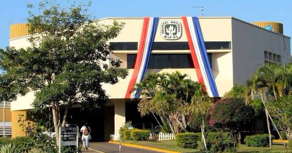 La Nación / Roban chapas y accesorios de vehículos en el estacionamiento del Hospital de Itauguá