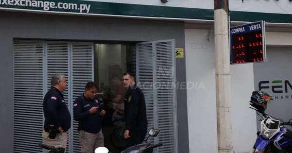 La Nación / Reportan asalto tipo comando a casa de cambios en Villamorra