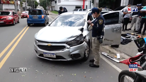 Un hombre persiguió a ladrones que intentaron robar su vehículo de un restaurante en Asunción