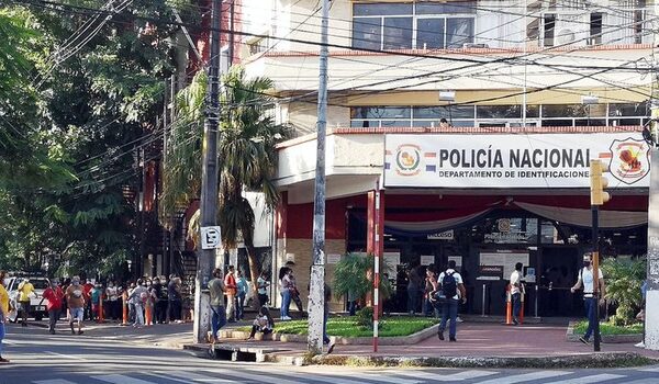 Jefe, sub jefe y 20 funcionarios de Identificaciones fueron separados por supuesta corrupción