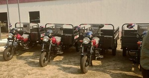 Puente de la Bioceánica: donaron motocarros y lanchas para 200 familias indígenas