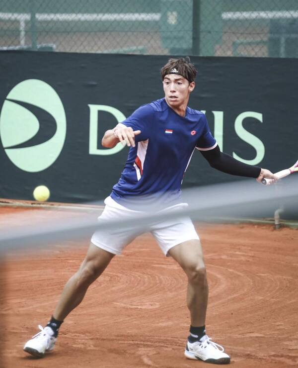 Martin Vergara le da al team Paraguay primer triunfo en la Copa Davis